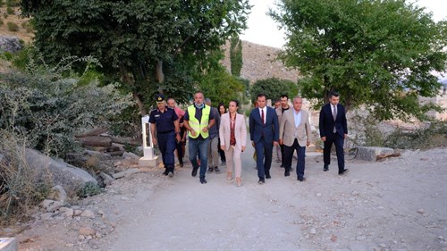 SAYIN VALİMİZ TÜLAY BAYDAR BİLGİHAN SAGALASSOS ANTİK KENTİ ODEONU’NDA YÜRÜTÜLEN ÇALIŞMALARI VE GECE MÜZECİLİĞİ HAZIRLIKLARINI YERİNDE İNCELEDİ