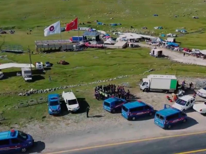 25. Ovit Festivali’nde Huzur ve Güven İçin Rize İl Jandarma Komutanlığı Ekipleri Sahada Görev Başında