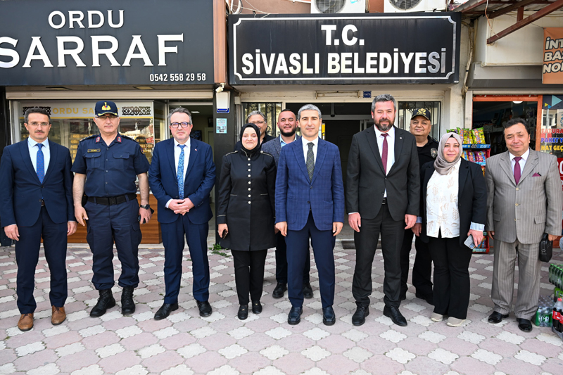 Vali Dr. Naci Aktaş’tan Sivaslı, Selçikler, Tatar ve Pınarbaşı Belediyelerine Ziyaret