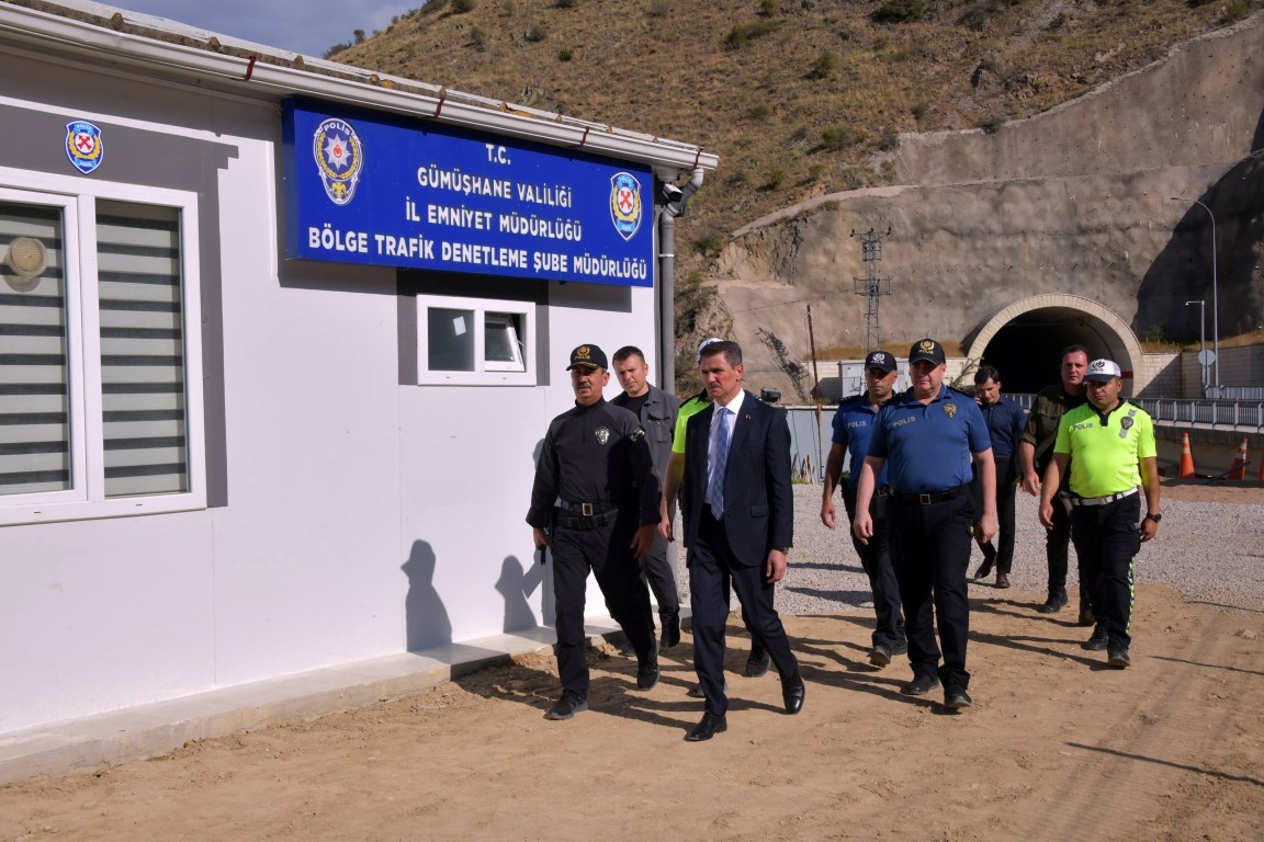 Valimiz Aydın Baruş Bölge Trafik Denetleme Şube Müdürlüğü Yeni Hizmet Alanında İncelemeler Yaptı
