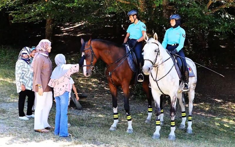 Atlı Jandarma Timleri Abant’ta Görev Başında