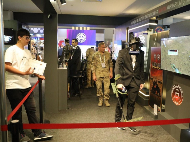 IDEF 2025'te İçişleri Bakanlığımız, Jandarma, Emniyet ve Sahil Güvenlik Stantlarıyla Savunma Sanayii ve Diplomaside Yerini Aldı