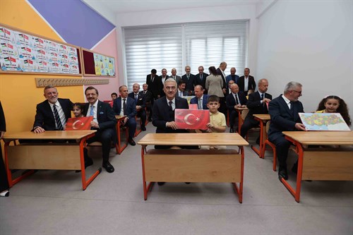 Vali Ayyıldız ve TOBB Başkanı Hisarcıklıoğlu, Yenişehir'de Anaokulu Açılışı Gerçekleştirdi