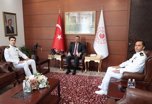 Vali Osman Hacıbektaşoğlu, Denizcilik ve Kabotaj Bayramı Dolayısıyla TCG Tuzla Komutanlarını Kabul Etti