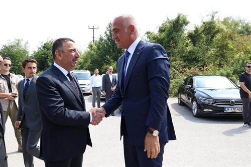 Kültür ve Turizm Bakanı Mehmet Nuri Ersoy, TİOS Antik Kenti ve Filyos Kalesi’ndeki Kazı ve Restorasyon Çalışmalarını İnceledi
