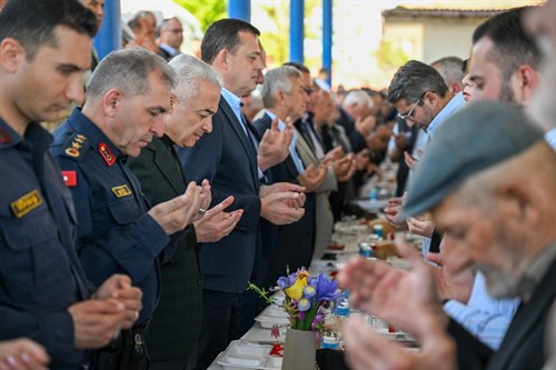 Vali Turan, Arizbaba Köyümüzde gerçekleşen yağmur duasına katıldı…