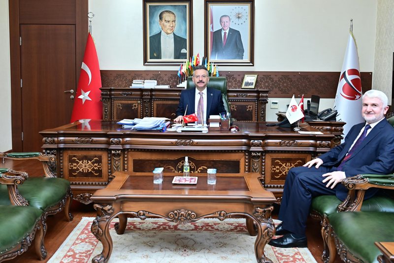 TEİ Genel Müdürü Prof. Dr. Mahmut Faruk Akşit Valimiz Sayın Hüseyin Aksoy'u ziyaret etti.