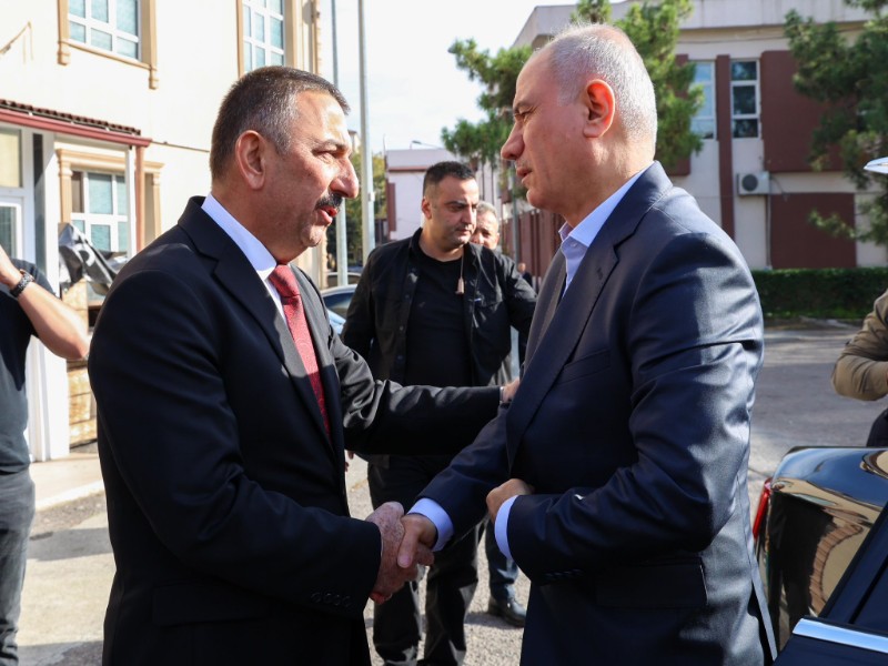 Vali Osman Hacıbektaşoğlu, Önceki Dönem İçişleri Bakanı Efkan Ala’nın Eniştesi Faik Gürdal Kukul İçin Düzenlenen Cenaze Merasimine Katıldı