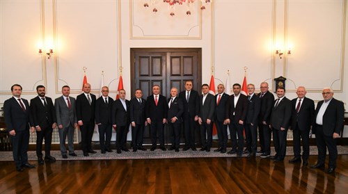 Vali Soytürk Velimeşe OSB Müteşebbis Heyeti Üyelerini Makamında Kabul Etti