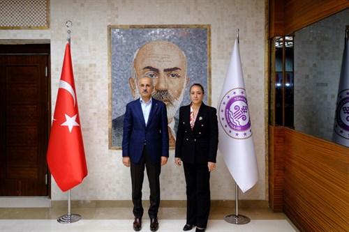 ULAŞTIRMA VE ALTYAPI BAKANI ABDULKADİR URALOĞLU BURDUR’DA BİR DİZİ PROGRAMA KATILDI