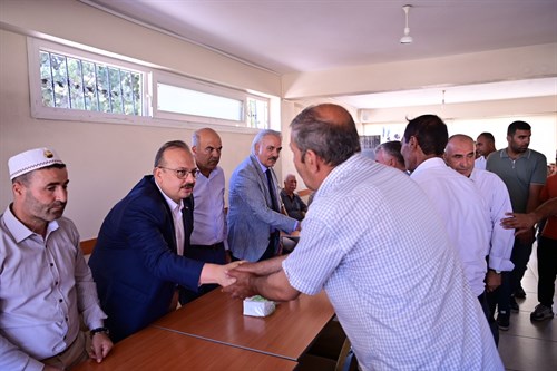 Valimiz Yakup Canbolat Ak Parti Söke İlçe Başkanı Mehmet Saki Oğuz’un, Vefat Eden Babası İçin Taziye Ziyaretinde Bulundu