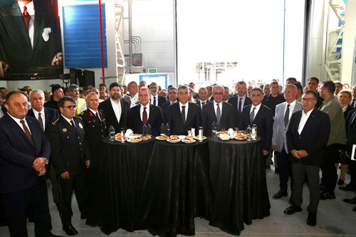 VALİMİZ SAYIN ATİLLA TOROS, ŞİŞECAM DÜZCAM TARSUS FABRİKASININ ENERJİ CAMLARI FIRINI ATEŞLEME TÖRENİNE KATILDI