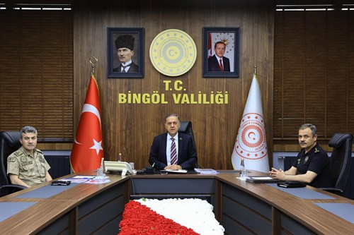 Vali Usta, İçişleri Bakanımız Başkanlığında Düzenlenen VKS Toplantısına Katıldı