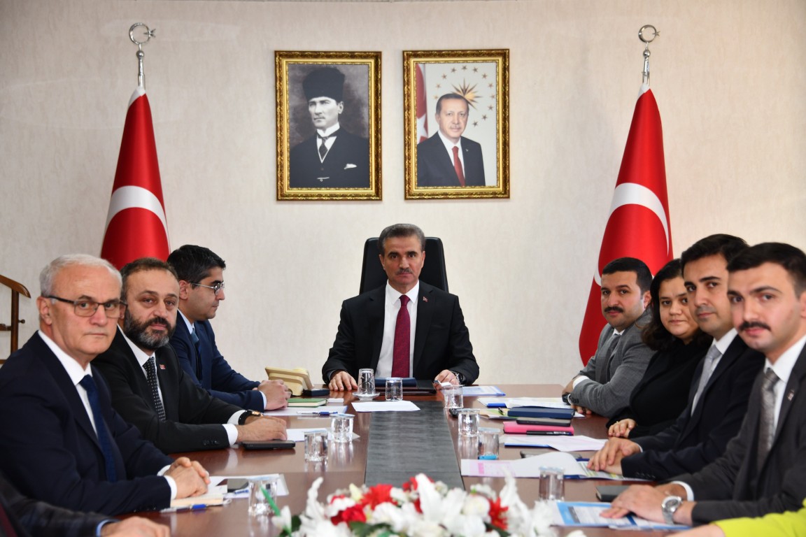 2025 Yılı KÖYDES Tahsisat Komisyonu Toplantısı Valimiz Aydın Baruş Başkanlığında Gerçekleştirildi