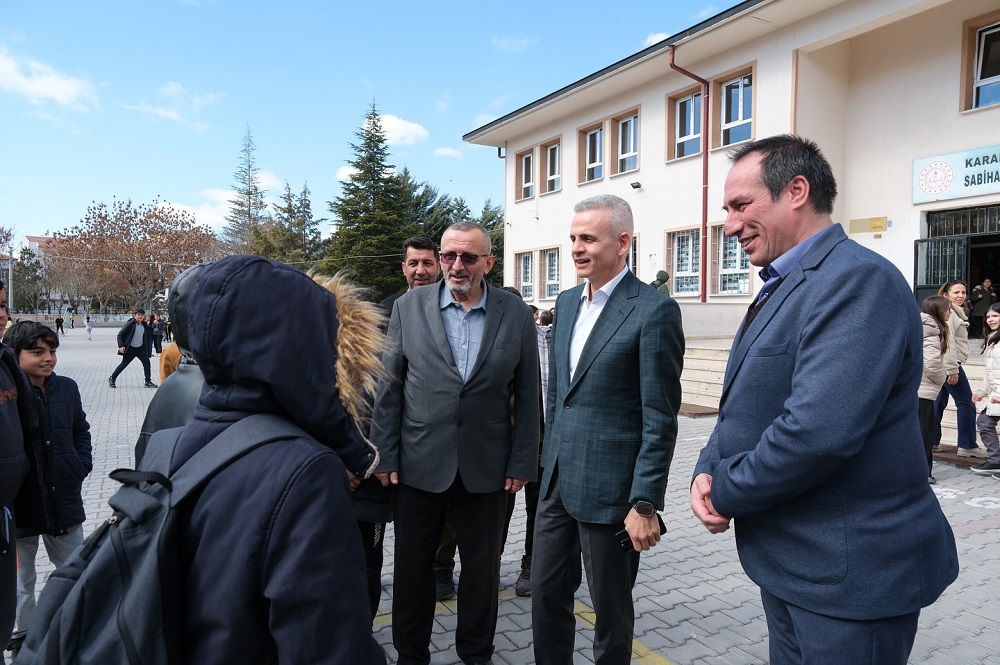 Valimiz Sayın Mehmet Fatih ÇİÇEKLİ'den Sabiha Gökçen Ortaokulu’na Ziyaret