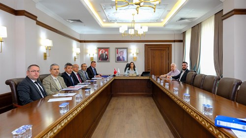VALİ TÜLAY BAYDAR BİLGİHAN BAŞKANLIĞINDA İL ENCÜMENİ TOPLANTISI GERÇEKLEŞTİRİLDİ