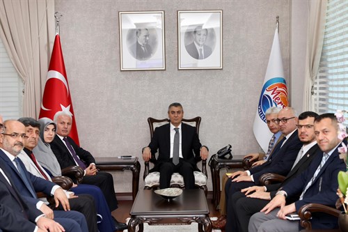 VALİMİZ SAYIN ATİLLA TOROS, CAMİLER VE DİN GÖREVLİLERİ HAFTASI KAPSAMINDA İL MÜFTÜSÜ AYDIN YIĞMAN VE İLÇE MÜFTÜLERİ İLE GÖRÜŞTÜ