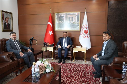 Vali Osman Hacıbektaşoğlu, Gümeli Belediye Başkanı Aytaç Tosun’u Kabul Etti