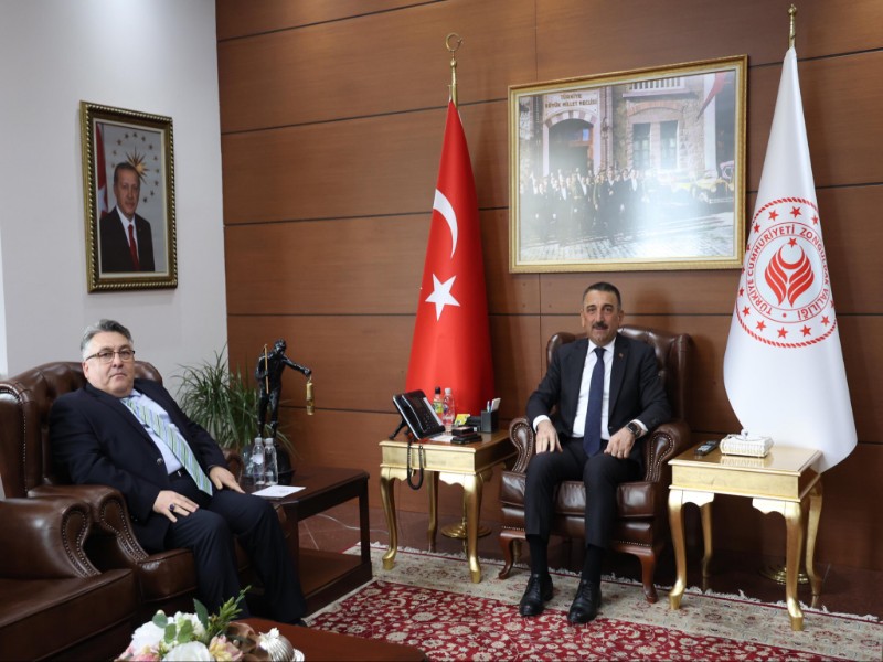 Vali Osman Hacıbektaşoğlu, BEUN Rektörü Prof. Dr. İsmail Hakkı Özölçer’i Kabul Etti