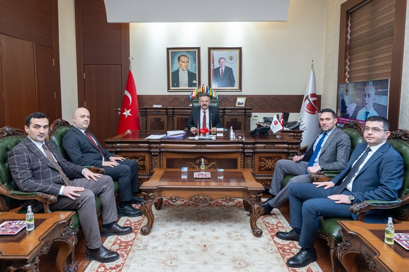 Çalışma ve Sosyal Güvenlik Bakanlığı İş Başmüfettişleri, Valimiz Sayın Hüseyin Aksoy’u Ziyaret Etti