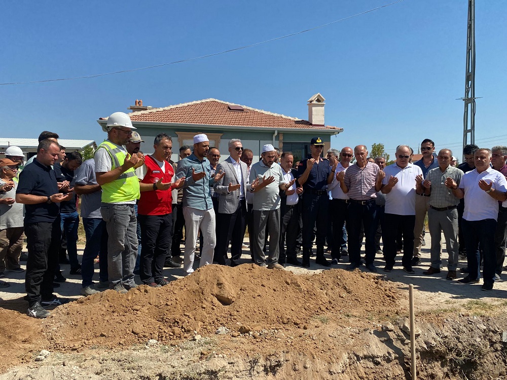 Alaçatı Köyü Doğalgaza Kavuşuyor