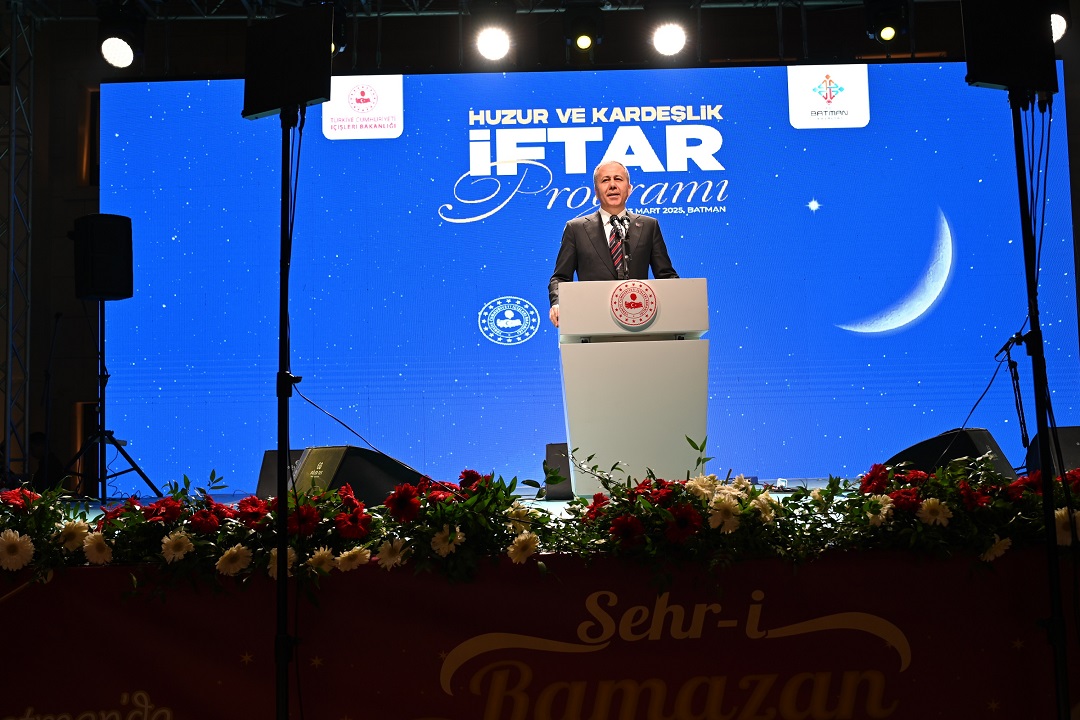  İçişleri Bakanımız, ‘Huzur ve Kardeşlik İftar Programı’na Katıldı