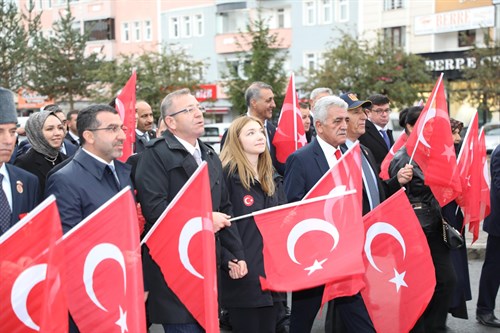 Vatan Size Minnettardır