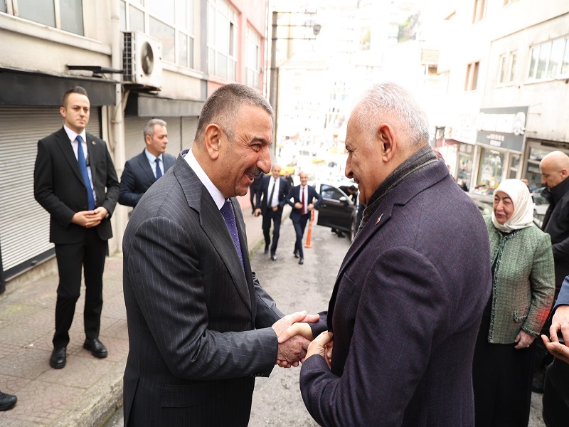 Türkiye’nin Son Başbakanı ve 28. Dönem TBMM Başkanı Binali Yıldırım, Kdz. Ereğli Ziyaretinde Vali Osman Hacıbektaşoğlu Tarafından Karşılandı