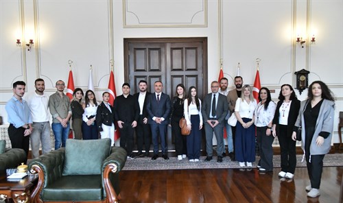 Vali Soytürk Tekirdağ Namık Kemal Üniversitesi Tarih Topluluğu Üyelerini Kabul Etti