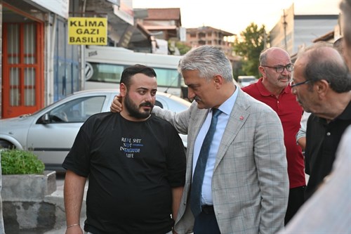 Valimiz Sayın Mehmet Makas, Eski Sanayi Sitesi’nde Faaliyet Gösteren Esnaflarımızı Ziyaret Etti