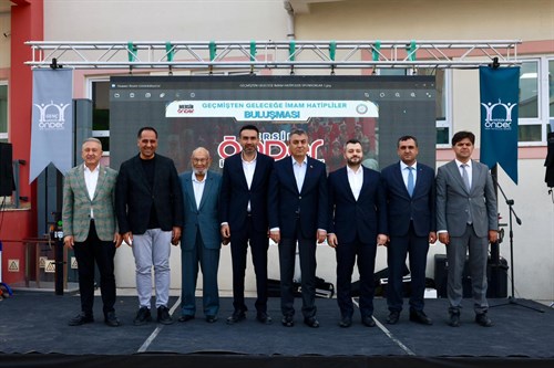 VALİMİZ SAYIN ATİLLA TOROS, “GEÇMİŞTEN GELECEĞE İMAM HATİPLİLER BULUŞMASI” PROGRAMINA KATILDI