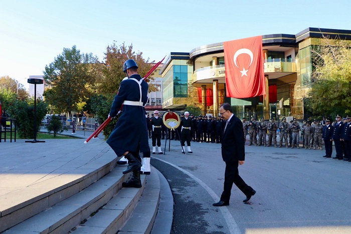 Siirt’te Cumhuriyetimizin Kurucusu Büyük Önder Gazi Mustafa Kemal Atatürk Törenlerle Anıldı