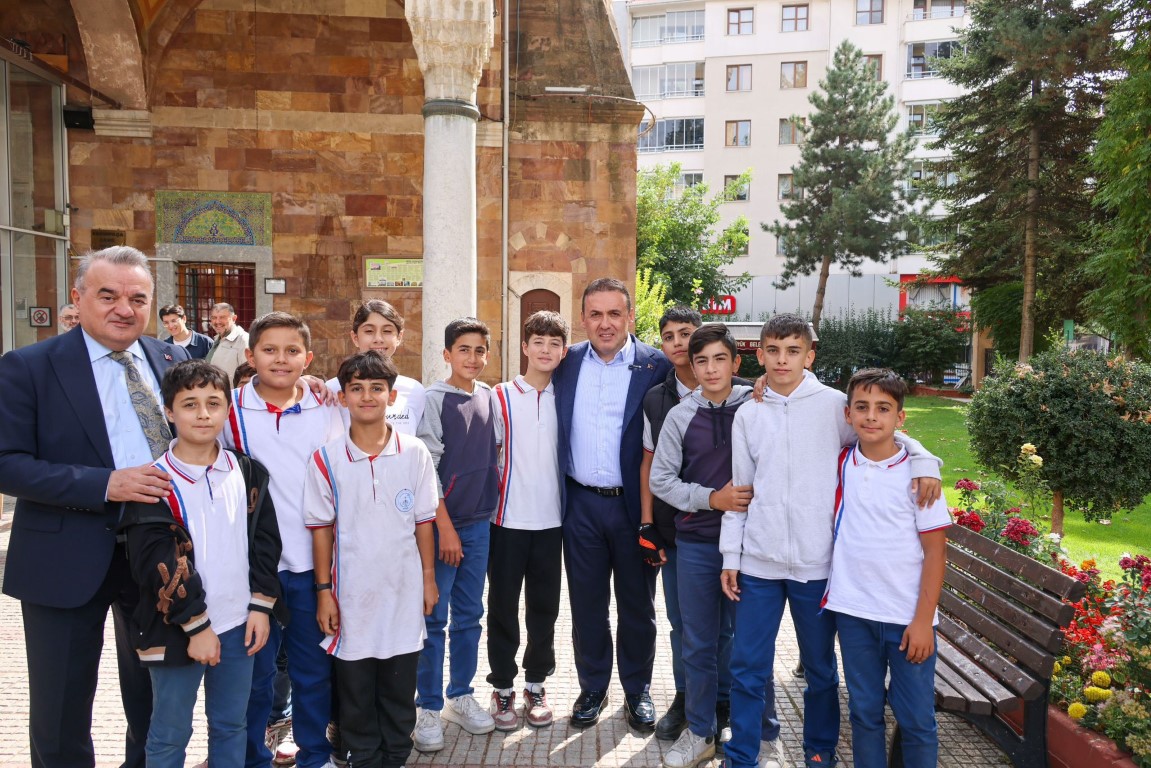 VALİMİZ SAYIN FAİK OKTAY SÖZER, BOZÜYÜK İLÇESİNDE BİR DİZİ İNCELEME VE ZİYARETTE BULUNDU.
