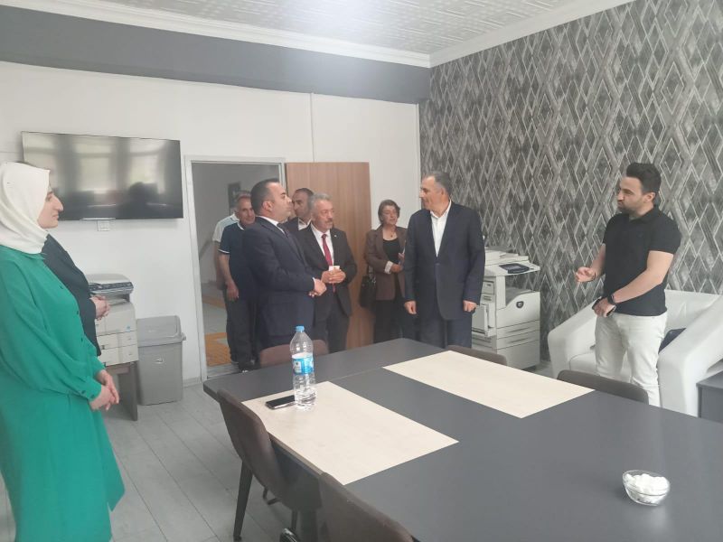 Vali Yardımcısı Mustafa Berk Çelik’ten Görme Engelliler Okuluna Ziyaret