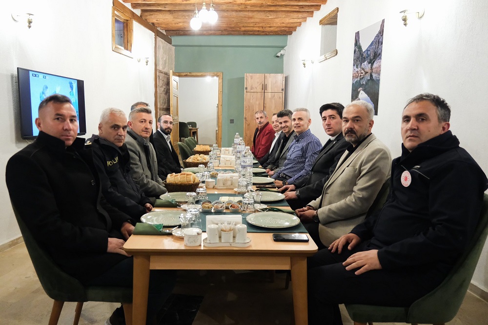 Valimiz Sayın Mehmet Fatih ÇİÇEKLİ Ermenek Belediyesi Tarafından Düzenlenen Sahur Programına Katıldı