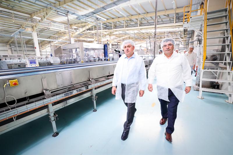 Vali Doğan ASSU Fabrikası ve Okul İnşaatında İncelemelerde Bulundu