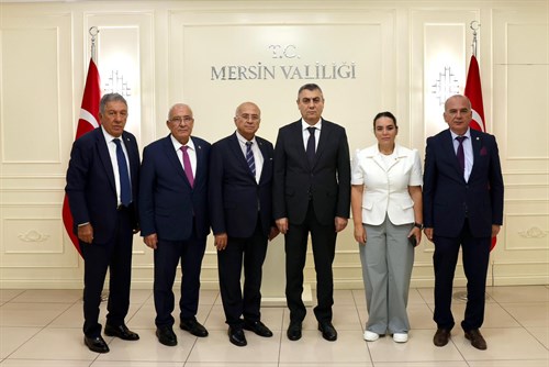 VALİMİZ SAYIN ATİLLA TOROS, ZİYARETİNE GELEN MERSİN MİLLETVEKİLİ BURHANETTİN KOCAMAZ VE BERABERİNDEKİ HEYETLE GÖRÜŞTÜ