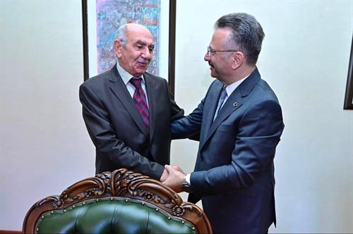 Emekli Milli Eğitim Bakanlığı Öğretmen Yetiştirme ve Geliştirme Genel Müdür Yardımcısı Aziz Ersoy Valimiz Sayın Hüseyin Aksoy'u ziyaret etti.