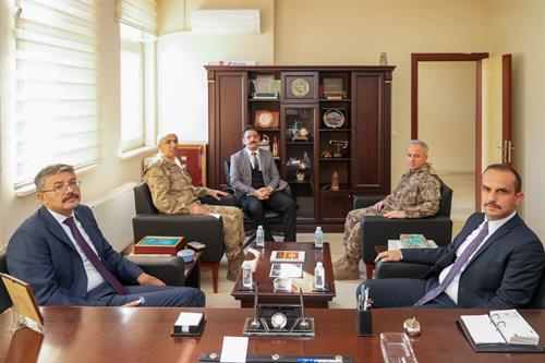 Vali Ali Çelik’ten 1. Ağır Ceza Mahkemesi Başkanı Hamza Küskü’ye Taziye Ziyareti