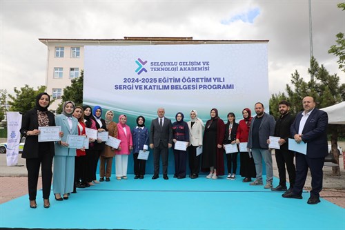 Vali İbrahim Akın, Selçuklu Belediyesi Gelişim ve Teknoloji Akademisi 2024 - 2025 Eğitim Öğretim Yılı Sergi ve Katılım Belgesi Programına Katıldı