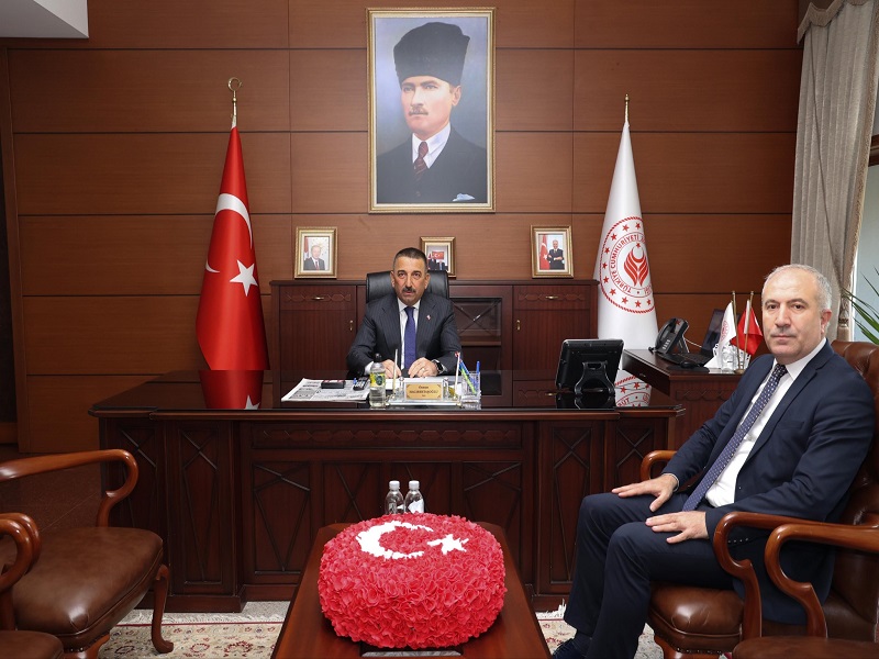 Vali Osman Hacıbektaşoğlu, Çalışma ve İş Kurumu İl Müdürü Okan Şentürk’ü Kabul Etti