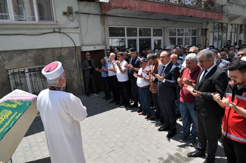Kore Gazisi’nin Eşi Son Yolculuğuna Uğurlandı