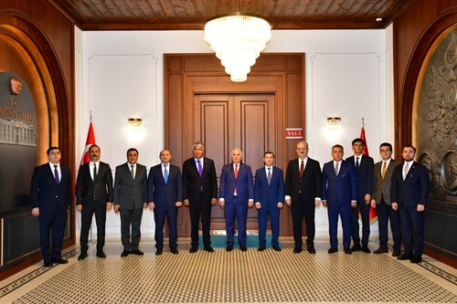 Vali Aziz Yıldırım TÜRKSOY Heyeti İle Makamında Bir Araya Geldi 