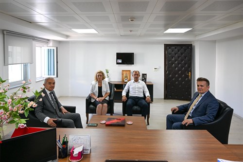 Vali Turan, İl Nüfus ve Vatandaşlık Müdürlüğü’ne ziyarette bulundu…