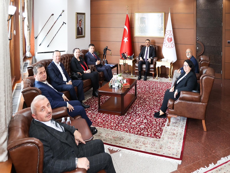 Zonguldak TED Koleji Heyeti Vali Osman Hacıbektaşoğlu'nu Ziyaret Etti