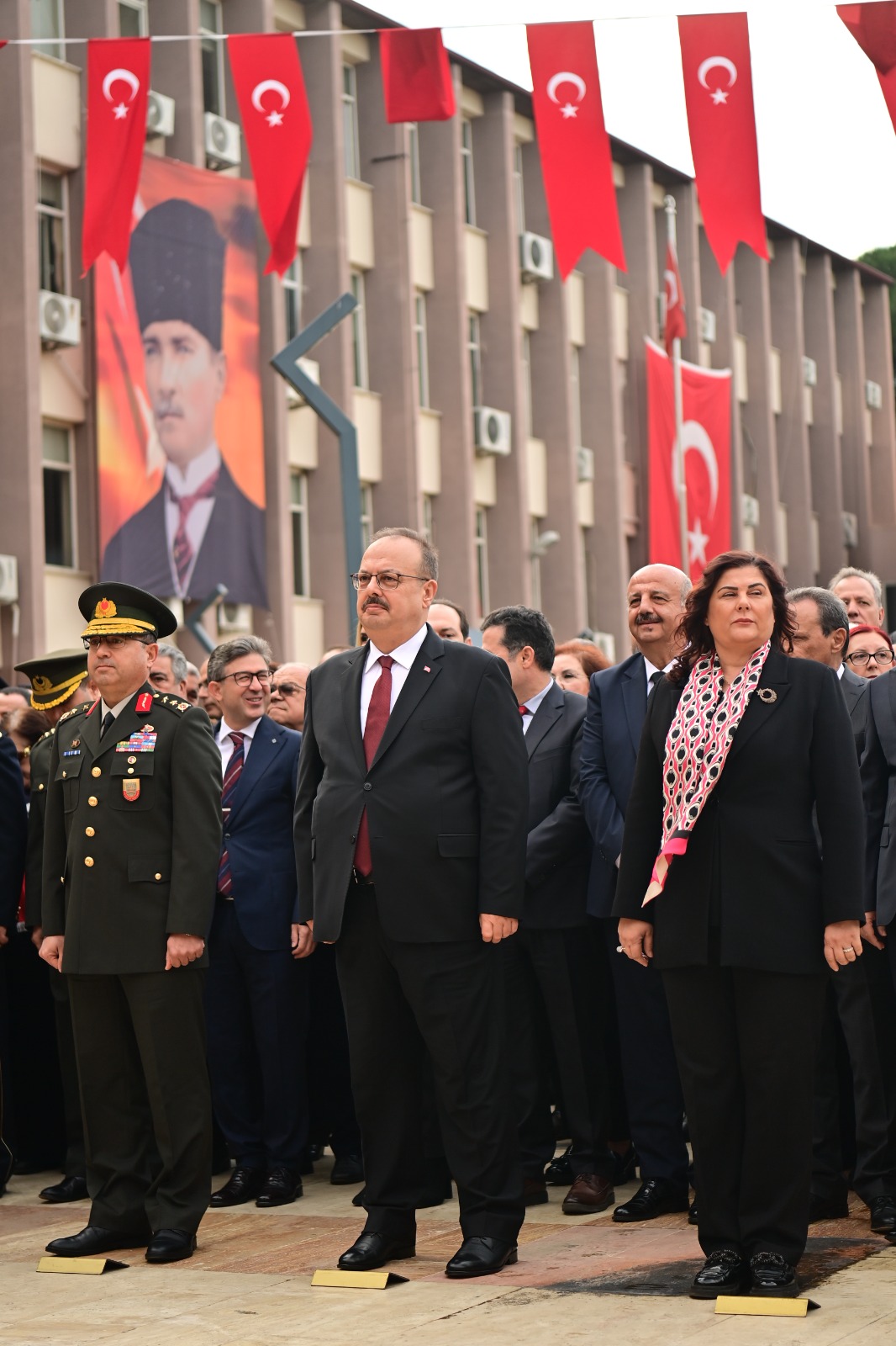 Cumhuriyetimizin kurucusu Gazi Mustafa Kemal Atatürk, Ebediyete İrtihalinin Yıl Dönümünde İlimizde Programlarla Anıldı 