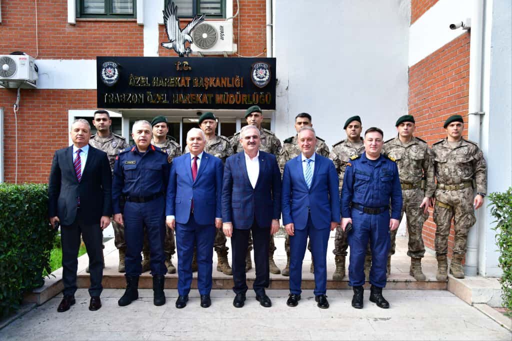 İçişleri Bakan Yardımcısı Karaloğlu ve Vali Yıldırım'dan Özel Harekat Bölge Müdürlüğüne Ziyaret