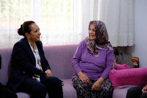 VALİ TÜLAY BAYDAR BİLGİHAN, AİLE ZİYARETLERİNDE BULUNDU
