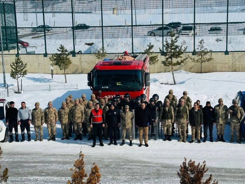 Aşkale Geri Gönderme Merkezi’nde Krizlere Müdahale Tatbikatı Gerçekleştirildi