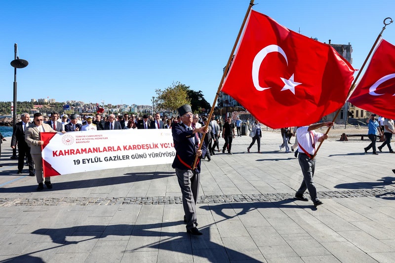 Kahramanlarla Kardeşlik Yolunda: 19 Eylül Gaziler Günü Yürüyüşü